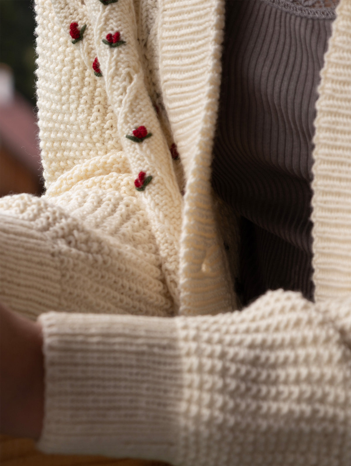 Annamirl Cardigan