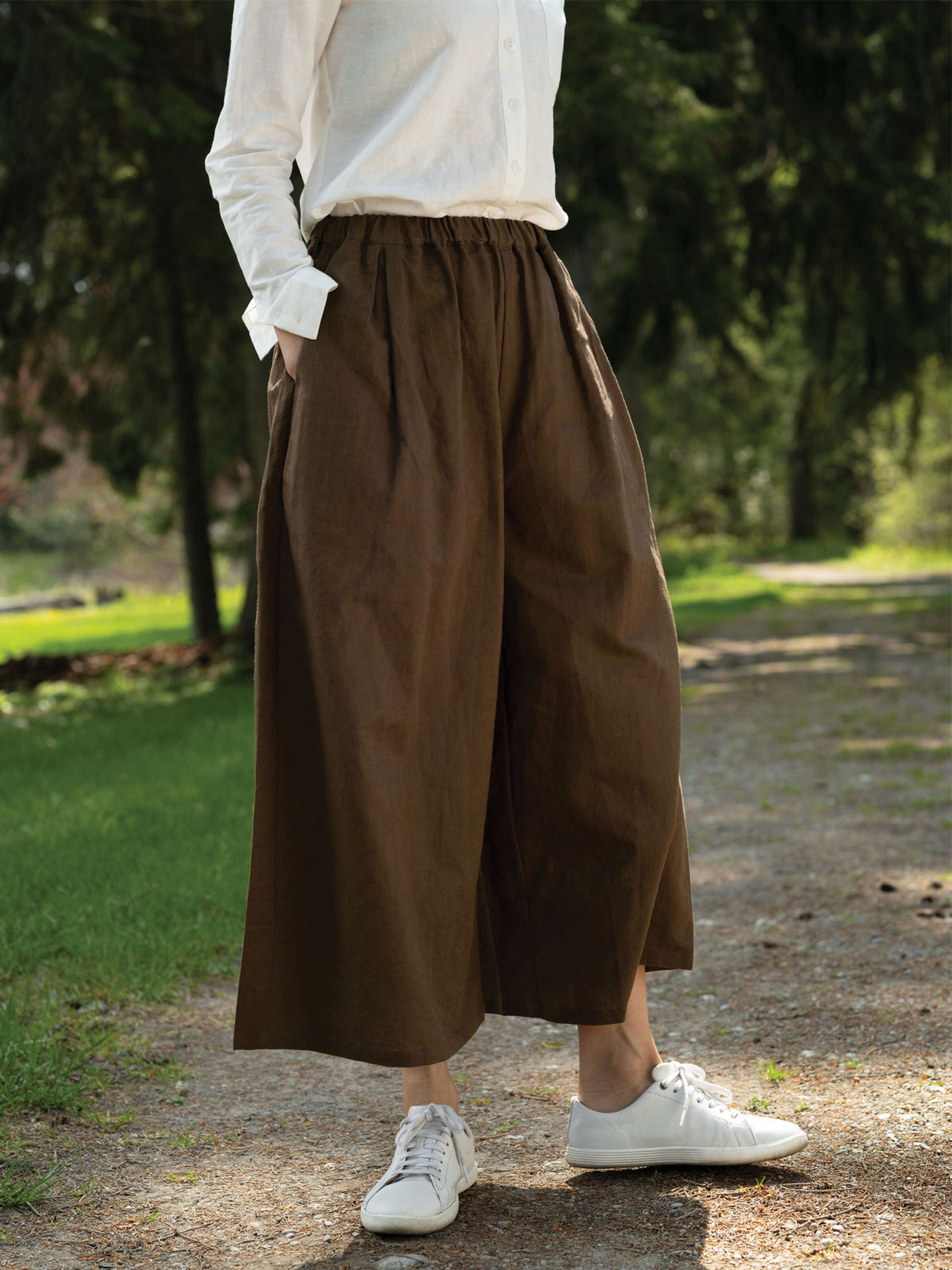 Pleated-Front Organic Linen Pants 5