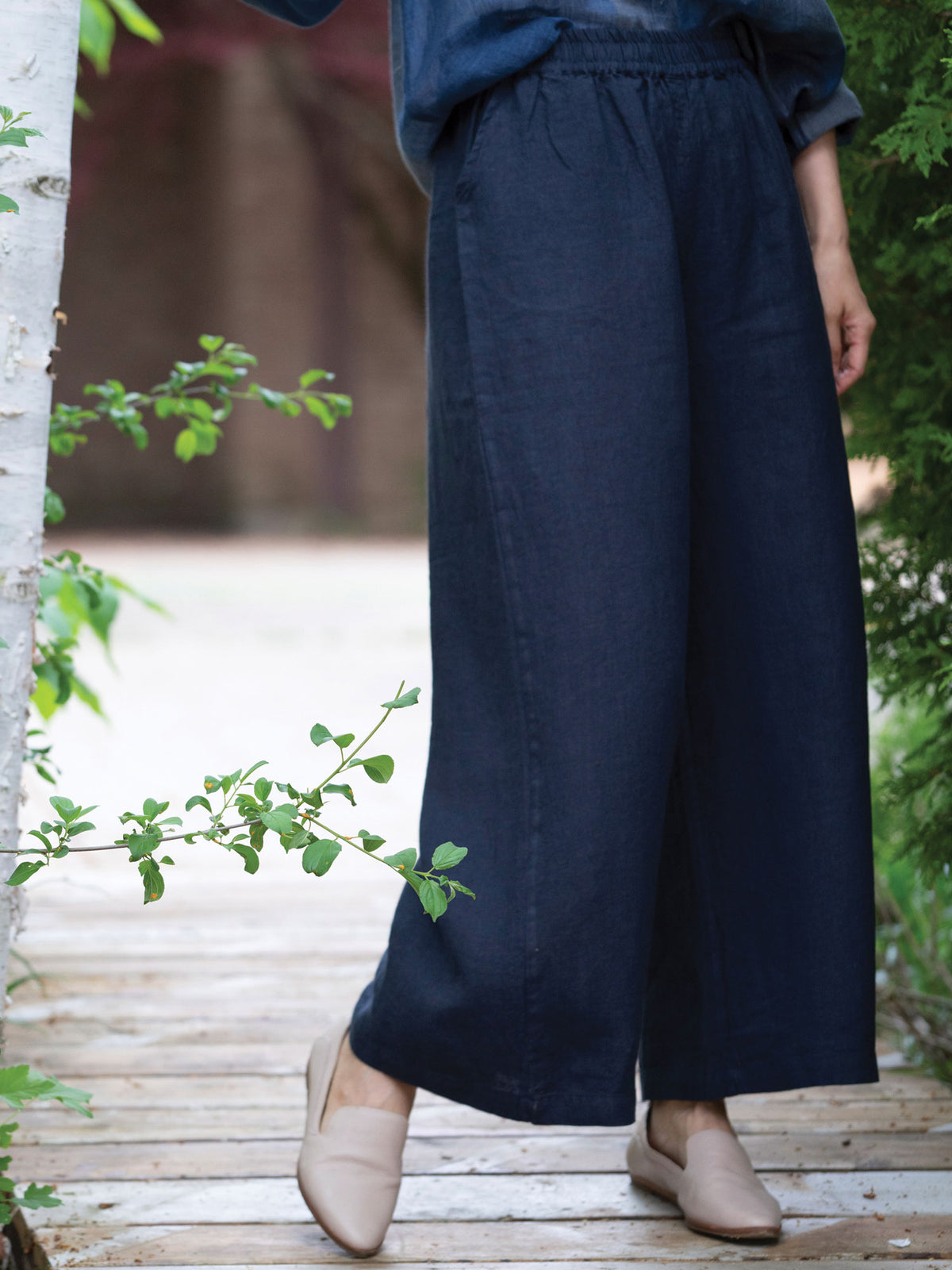Wide-Leg Organic Linen Pants - Navy Blue 2