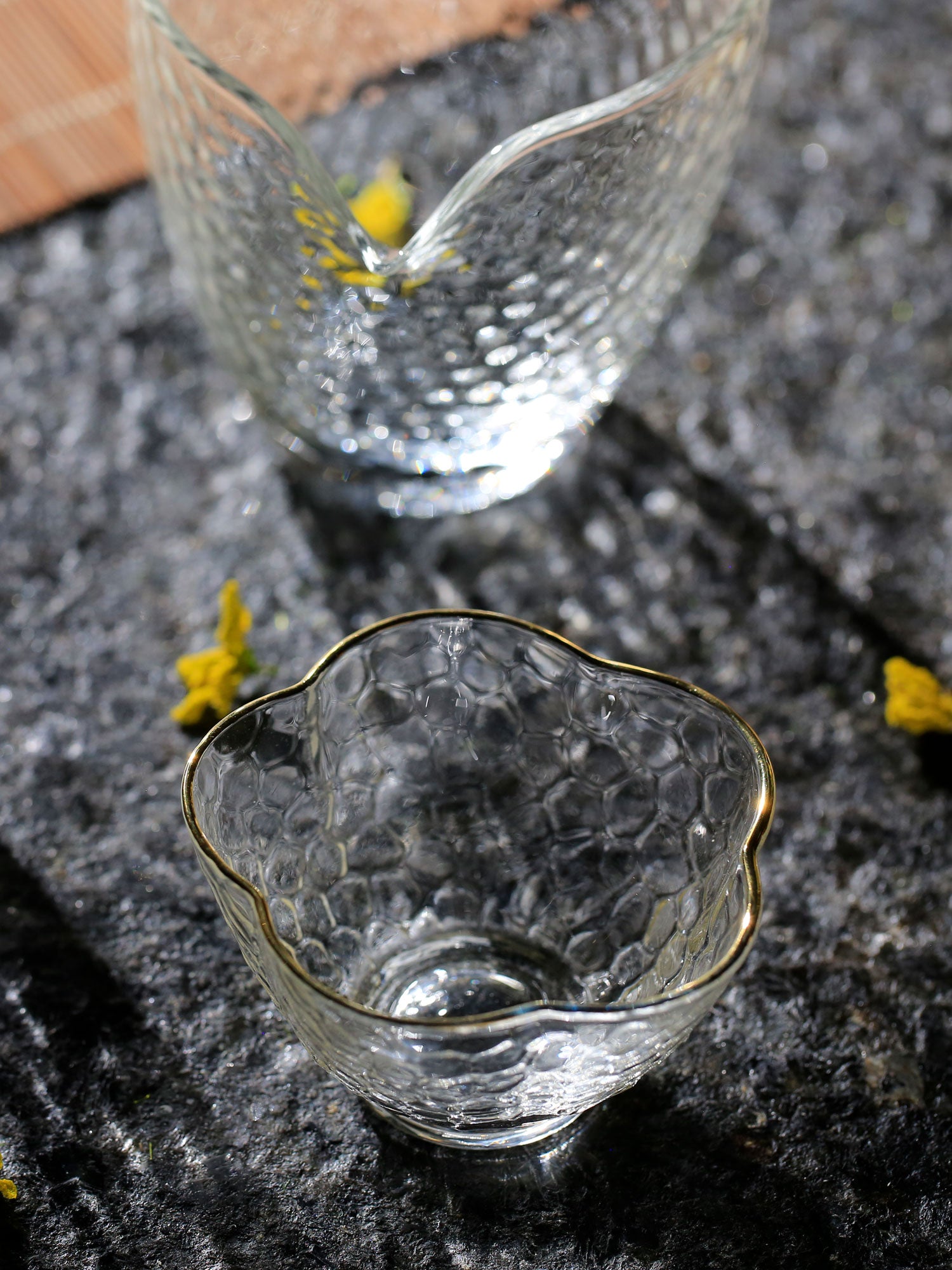 Hammered Glass Fairness Pitcher - Magnifissance