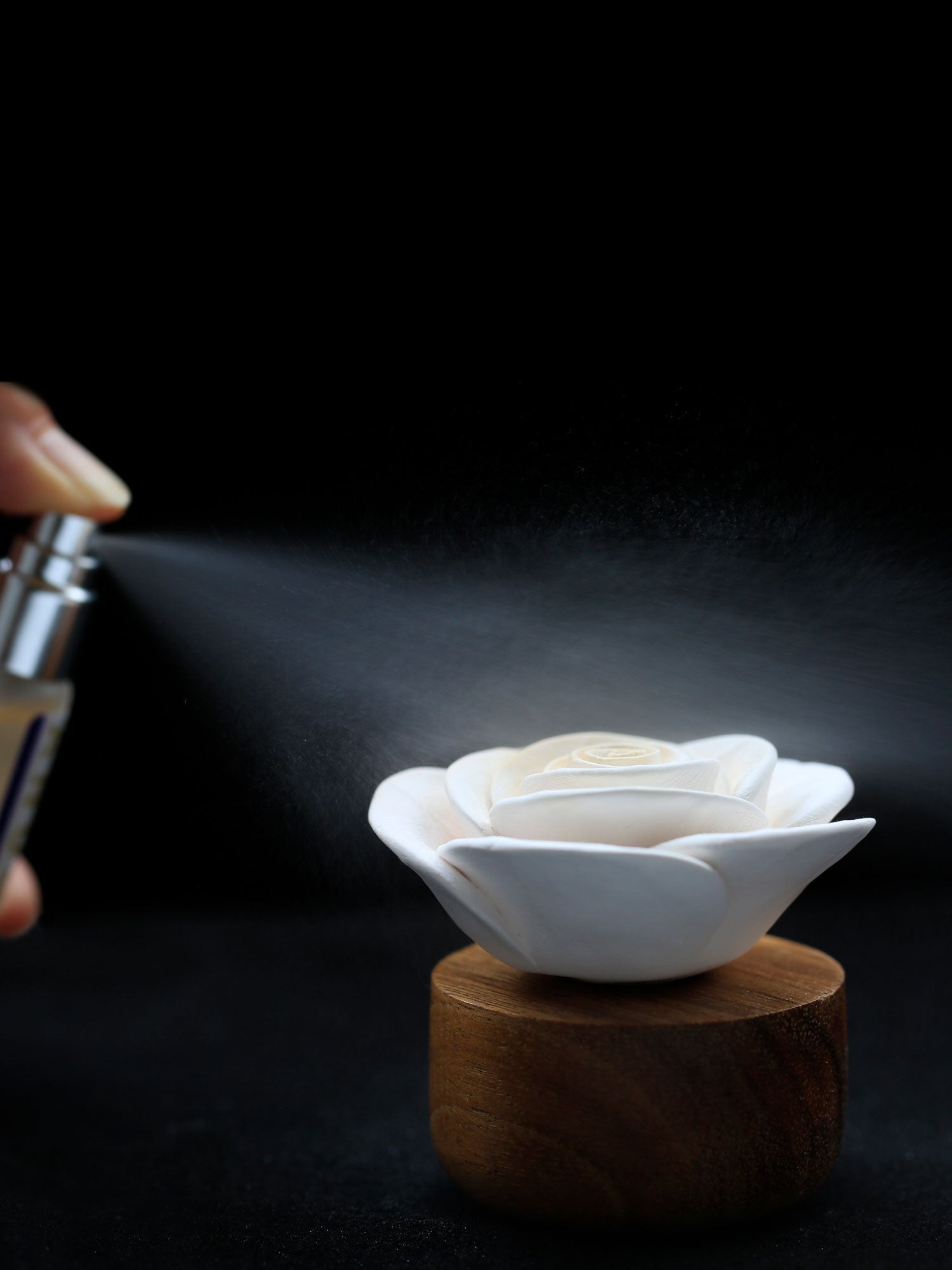 Handmade Rose Ceramic and Wood Diffuser 1