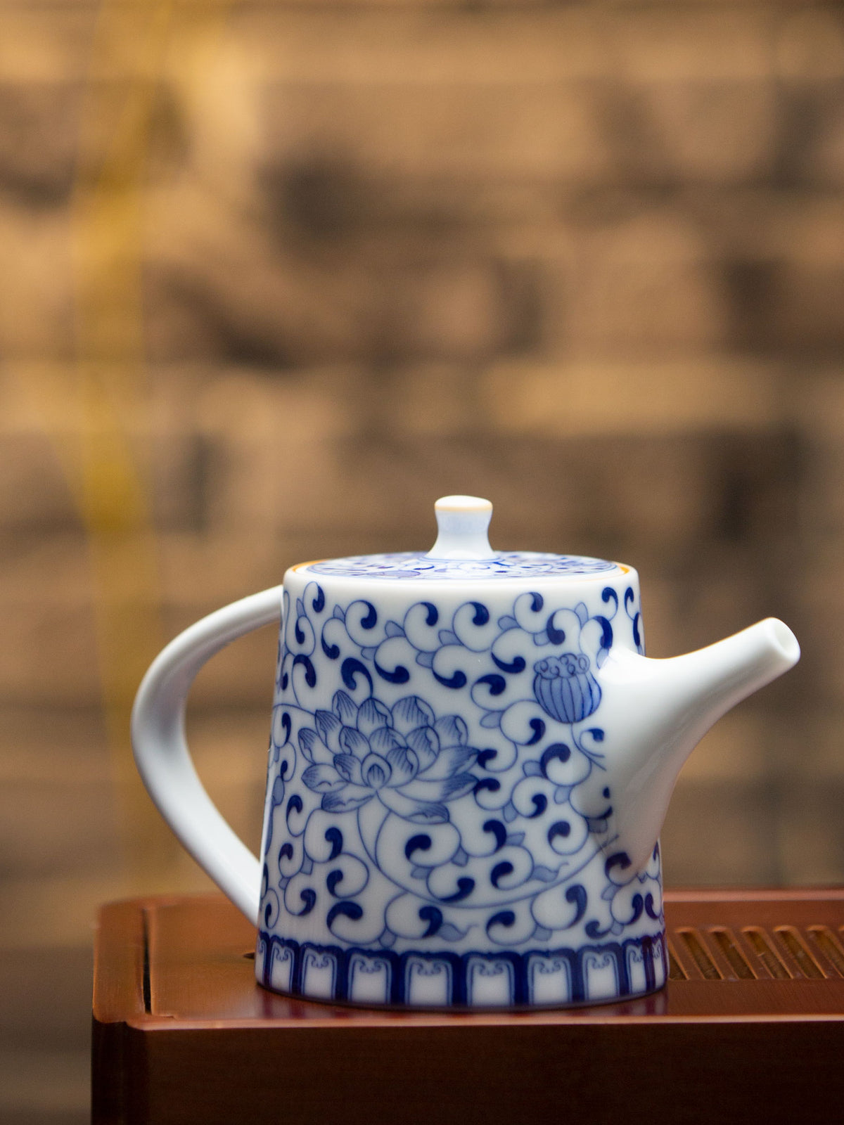 Blue and White Porcelain Teapot with Weaving Lotus Motif 2